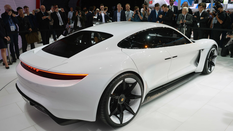 porsche-mission-e-showback